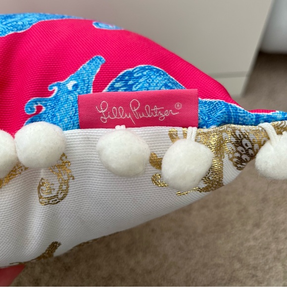 Lilly Pulitzer Seahorse Pom Pom Throw Pillow Pink Blue Reverses To Gold - Picture 3 of 3